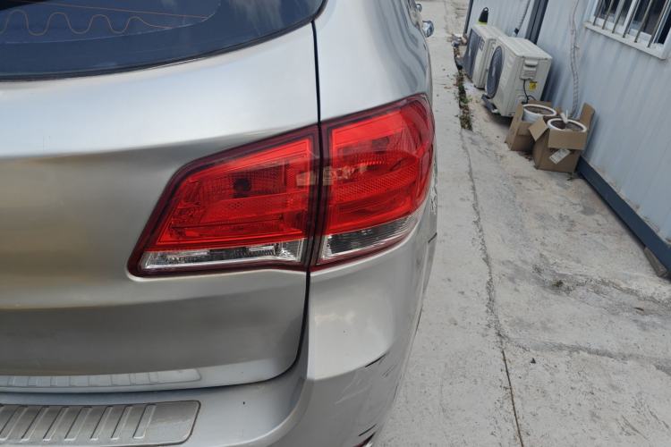 Used Haval H6 2015 Upgraded Model 1.5T Manual Two-Wheel Drive Elite Version