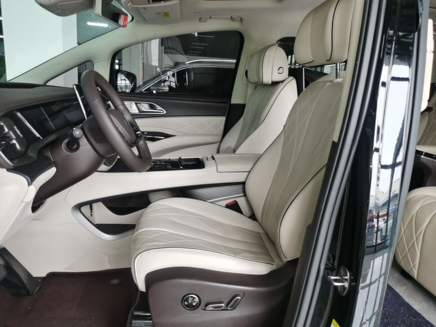 Avant de la voiture