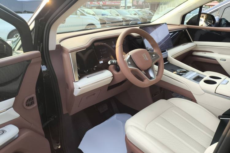 Used BYD Xia 2025 DM-i 1.5T 180km Beyond Edition
