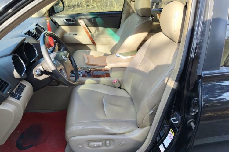 Used Toyota Highlander 2009 2.7L Two-Wheel Drive 7-Seater Luxury Navigation Edition Left Front Seat