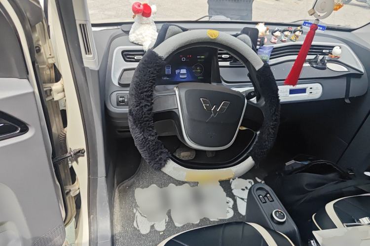 Used Wuling Hongguang MINIEV 2022 Macaron Premium Model – Lithium Iron Phosphate Steering Wheel
