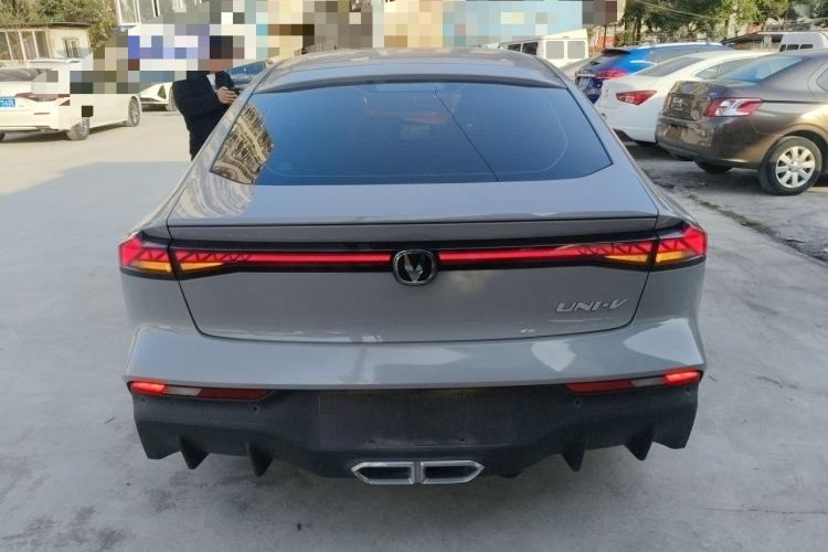 Used Changan UNI-V iDD 2024 Blue Whale Smart Electric iDD 136km ZhiKu Model
