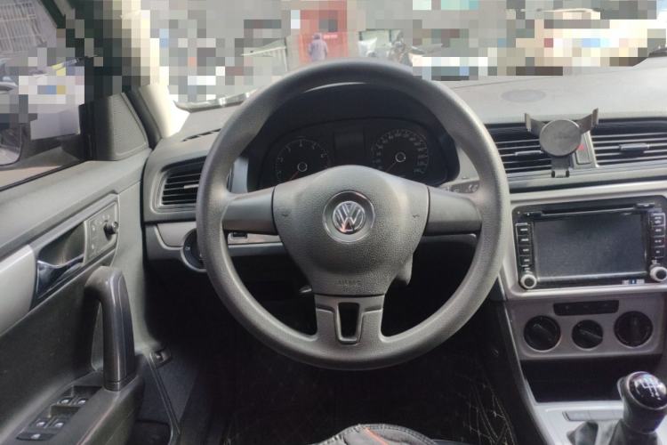 Used Volkswagen Lavida 2013 Revised Classic 1.6L Manual Fashion Edition