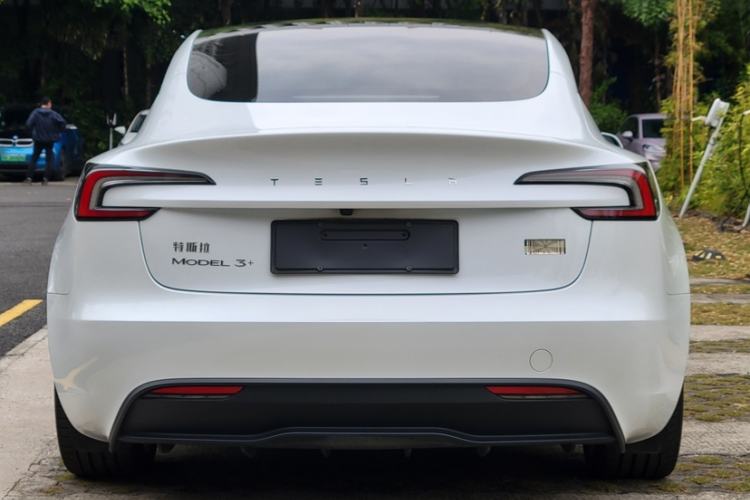 Used Tesla Model 3 2023 Long-Range All-Wheel-Drive Version