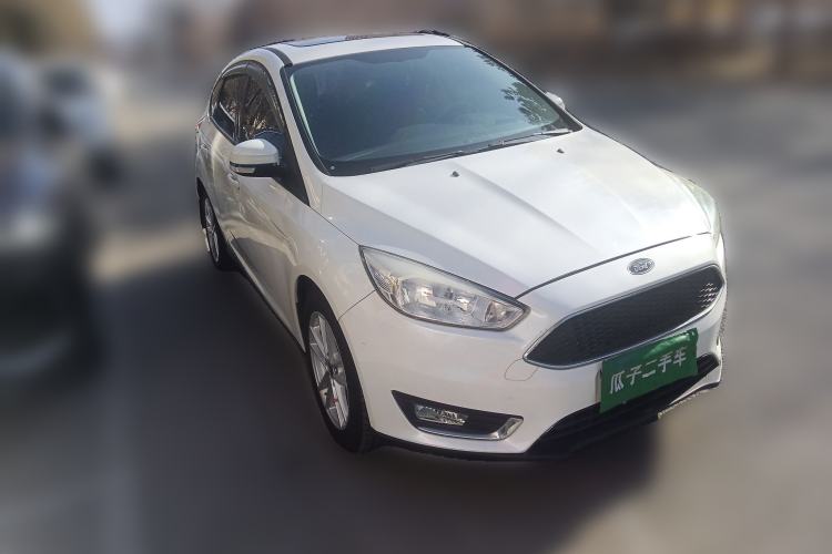 Used Ford Focus 2015 Hatchback EcoBoost 125 Automatic Supreme Style Edition
