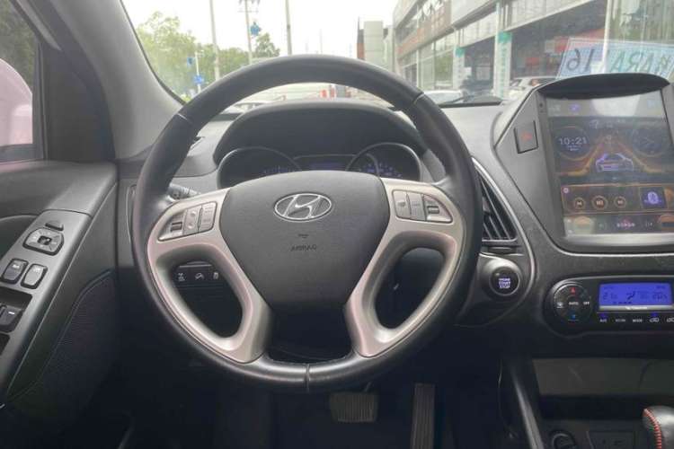 Used Hyundai ix35 2013 2.0L Automatic 4x4 Intelligent GLS China IV Standard