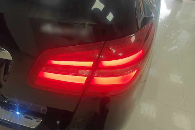 Used Mercedes-Benz B-Class 2015 B 200 Fashion Model Exterior 3