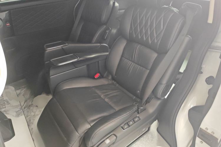 Used Honda Elysion 2019 2.0L Hybrid Luxury Edition Left Rear Seat