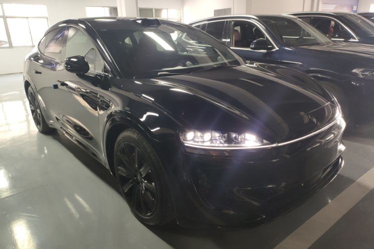 Used Hima Luxeed R7 2024 All-Electric 736 km Ultra
