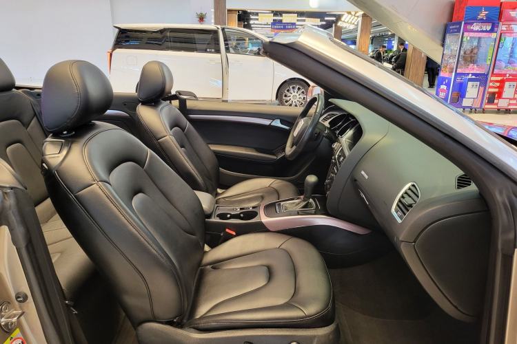 Used Audi A5 2010 2.0TFSI Cabriolet
