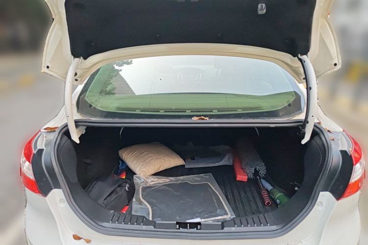 Used Ford Focus 2012 Sedan 1.6L Automatic Comfort Model
