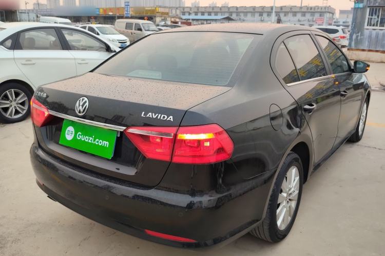 Used Volkswagen Lavida 2013 Restyled Classic 1.6L Automatic Comfort Edition
