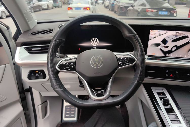 Used Volkswagen Tavendor 2023 380TSI Four-Wheel Drive R-Line Cruise Edition