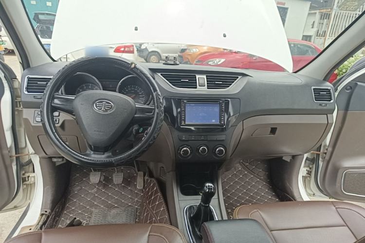 Used FAW Senya S80 2015 1.5L Manual 7-Seater Urban Edition
