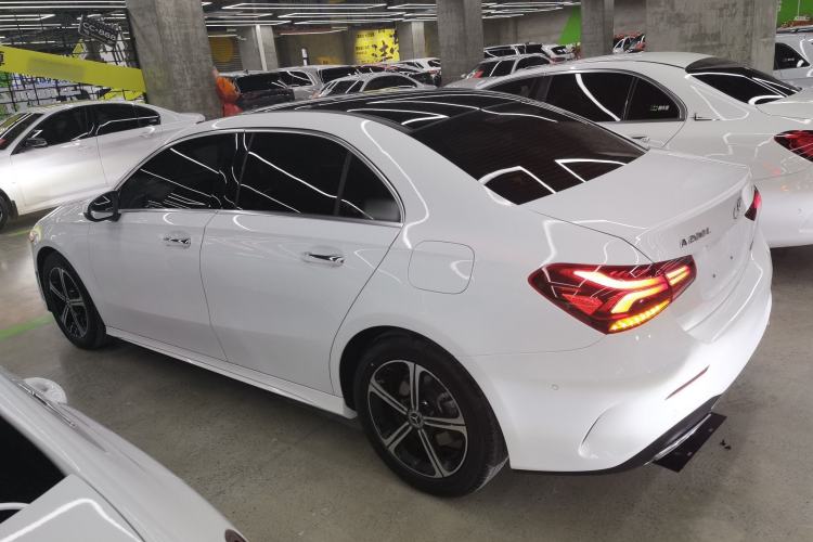 Used Mercedes-Benz A-Class 2022 Revised Version A 200 L Sport Sedan Fashionable Style
