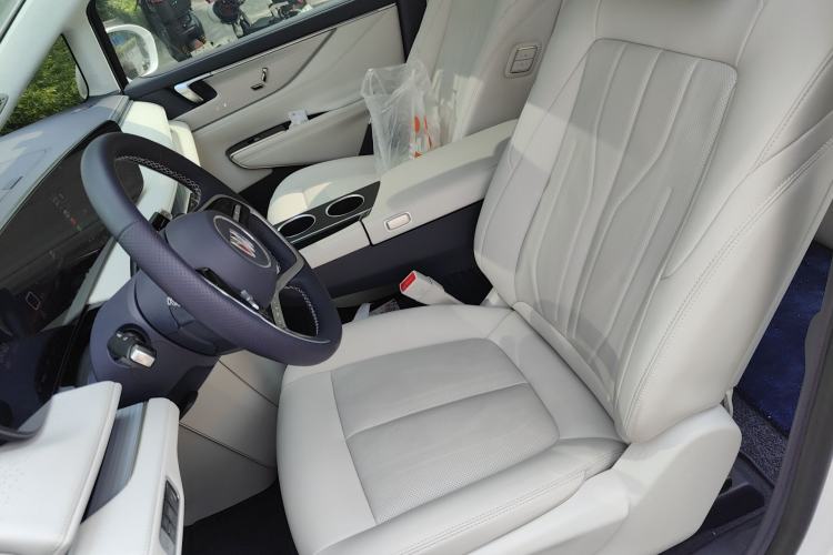 Used Buick GL8 New Energy 2026 Model Lu Zun Prestige Edition Left Front Seat