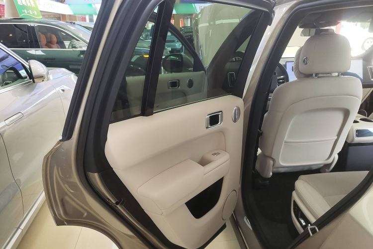 Used Li Auto L8 2024 Ultra Model
