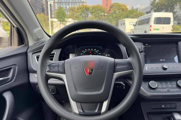 Used Roewe 360 2015 1.5L Automatic Luxury Edition
