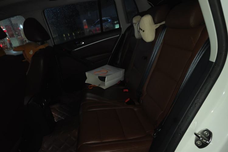 Used Volkswagen Tiguan 2015 1.8TSI Automatic Two-Wheel Drive Luxury Model Left Rear Seat