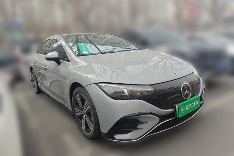 Used Mercedes-Benz EQE 2022 350 Luxury Edition Front Right 45 Deg