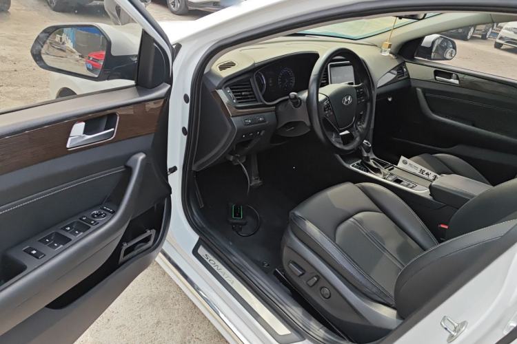 Used Hyundai Sonata Plug-in Hybrid 2018 2.0 PHS Smart Connect Version China VI Standard