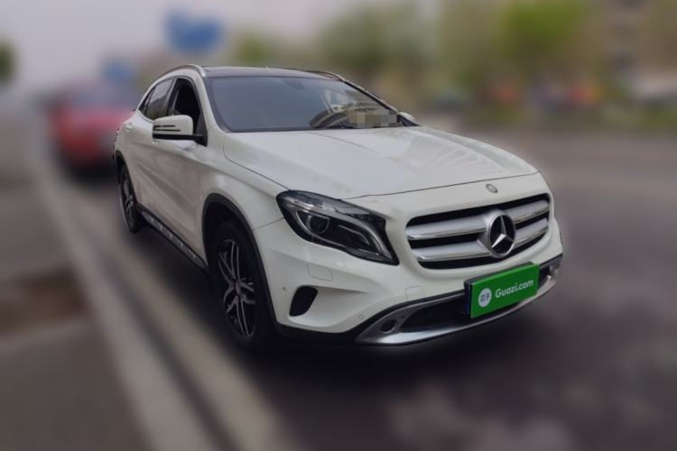 Used Mercedes-Benz GLA 2016 GLA 220 4MATIC Fashion Edition Front Right 45 Deg