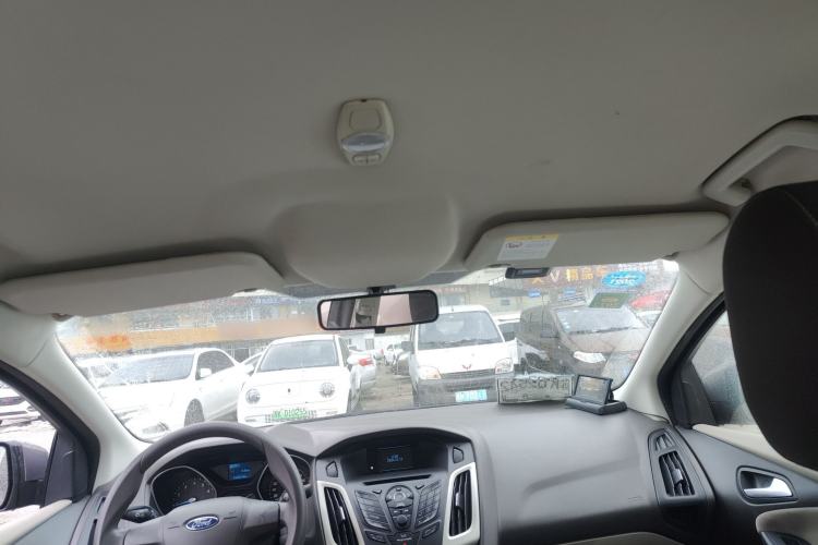 Used Ford Focus 2012 Sedan 1.6L Automatic Comfort Model Headliner