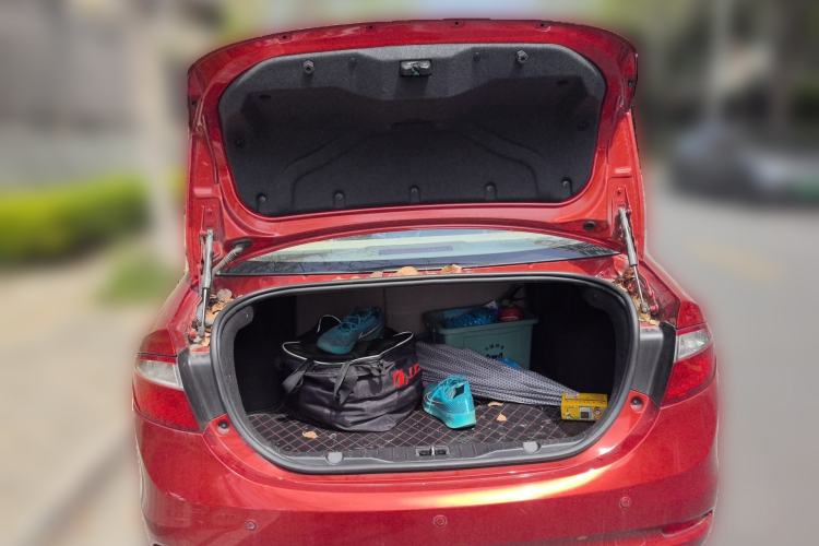 Used Chery Arrizo 7 2015 1.6L CVT ZhiXiang Edition Trunk