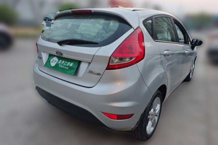 Used Ford Fiesta 2009 Hatchback 1.5L Manual Fashion Edition Rear Right 45 Deg