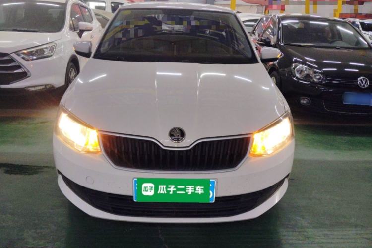 Used Skoda Fabia 2015 1.4L Manual Front-Wheel Drive Model
