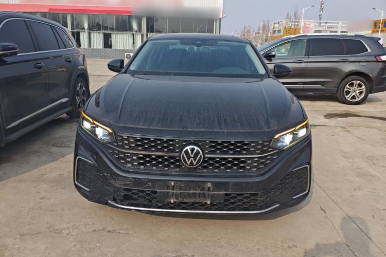 Used Volkswagen Passat 2022 330TSI Starry Luxury Edition