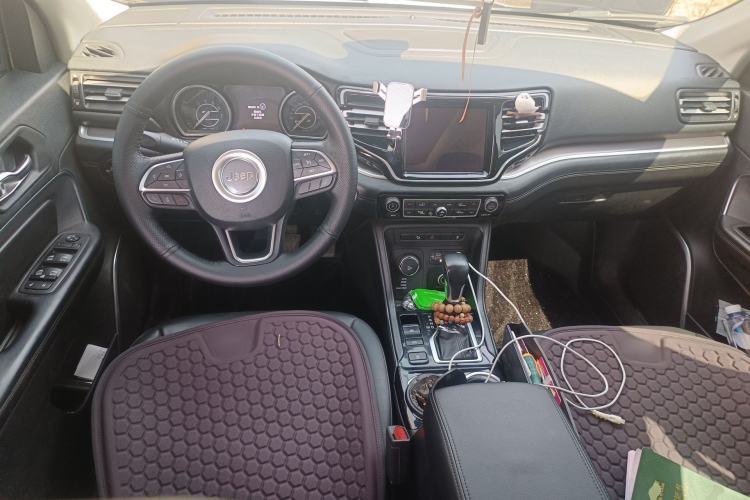 Used Jeep Grand Commander 2018 2.0T Four-Wheel Drive Enjoyment Version China V Center Console