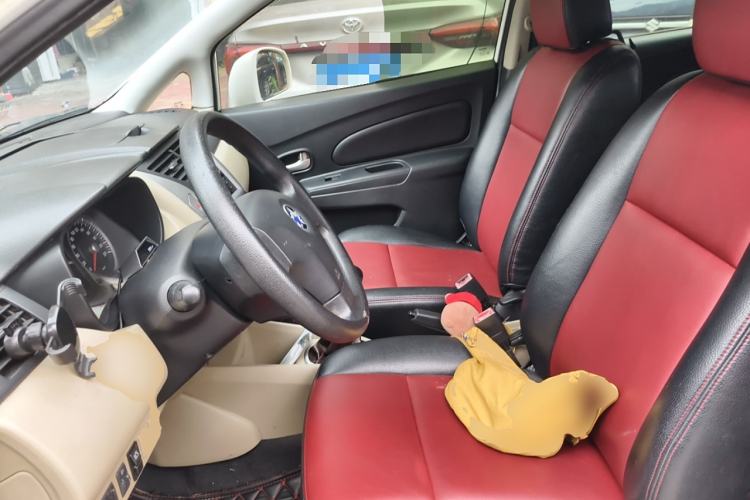 Used Venucia R50 2013 1.6L Manual Fashion Edition