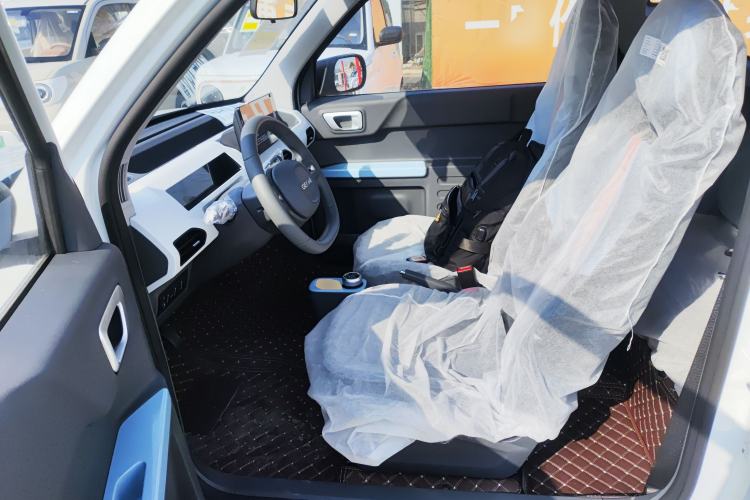 Used Geely Galaxy Panda 2024 Panda Mini 200km Endurance Bear
