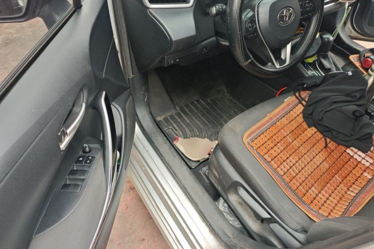 Used Toyota Corolla 2021 Dual-Engine 1.8L E-CVT Pioneer Edition Driver Seat