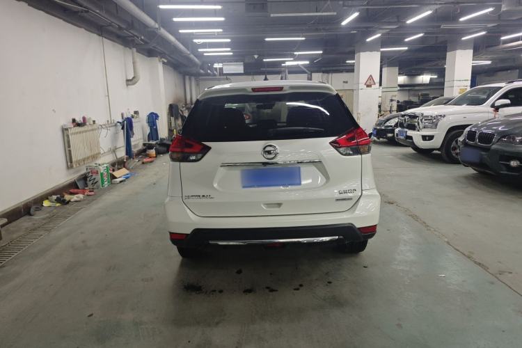 Used Nissan X-Trail 2019 2.0L CVT Smart Connect Comfort Edition 2WD
