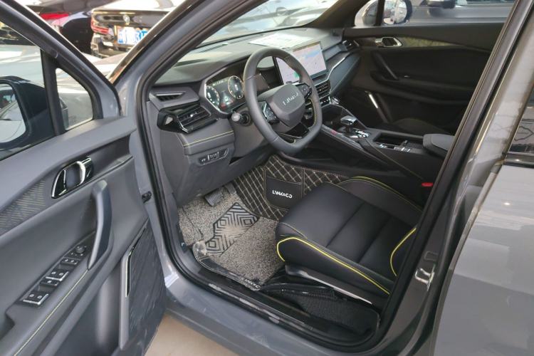 Used Lynk & Co 06 2023 Remix 1.5T Dynamic Halo