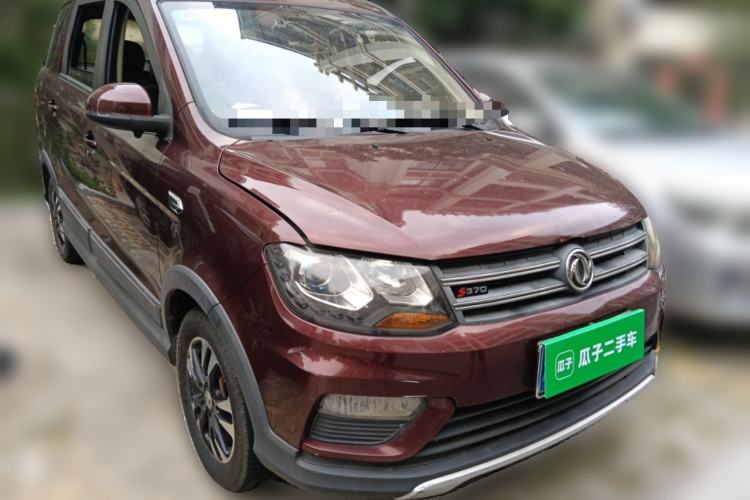 Used Dongfeng Fengon 370 2018 S370 1.5L CVT Luxury 7-Seater Front Right 45 Deg