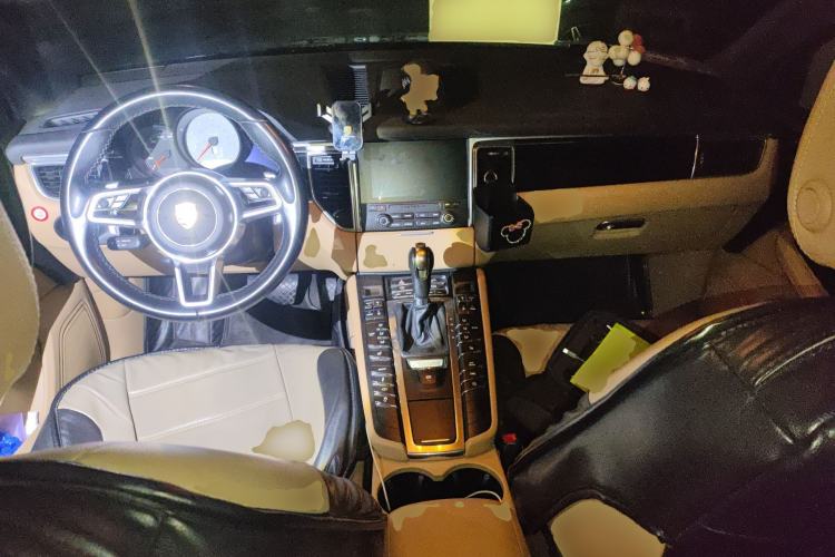 Used Porsche Macan 2017 Macan S 3.0T Center Console