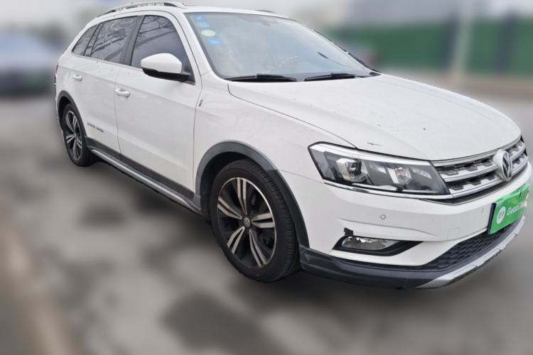 Used Volkswagen Cross Lavida 2017 230TSI DSG Luxury Edition
