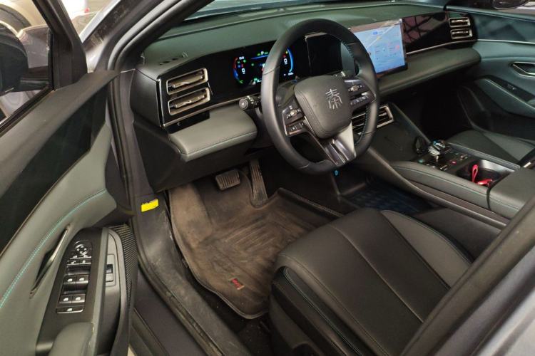 Used BYD Qin L 2024 DM-i 80KM Leading Model
