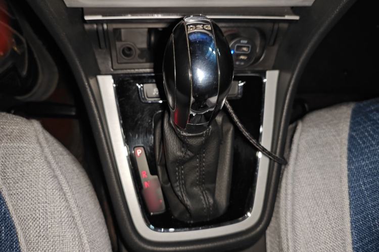 Used Volkswagen Lavida 2014 1.4 TSI DSG BlueMotion Technology Version