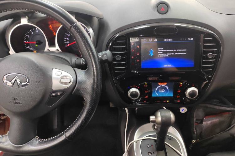 Used Infiniti ESQ 2014 1.6L Spontaneous Edition