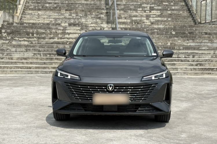 Used CHANGAN Eado 2025 Blue Whale 1.5T 500Bar Prestige Model Exterior 6