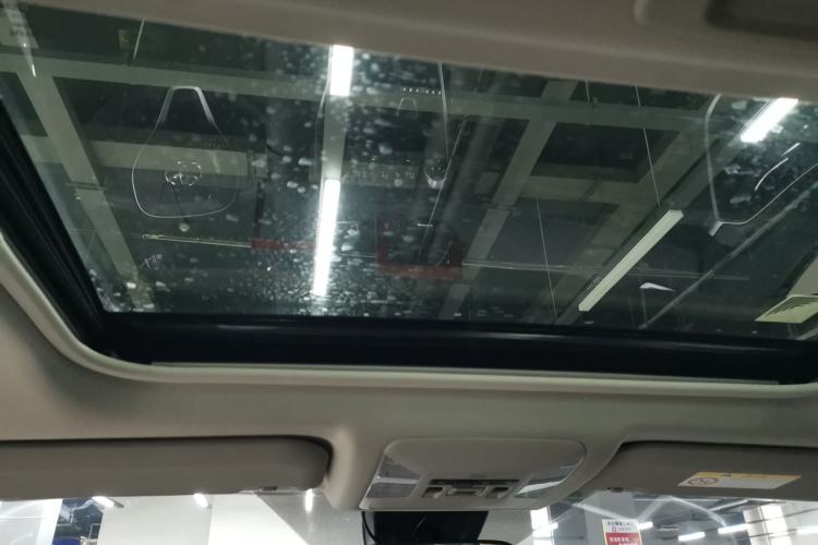 Used Toyota RAV4 2020 2.0L CVT Two-Wheel Drive Fashion PLUS Edition Headliner