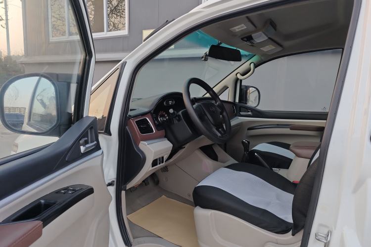 Used FORTHING Lingzhi 2017 M5L 1.6L 7-Seater Standard Model