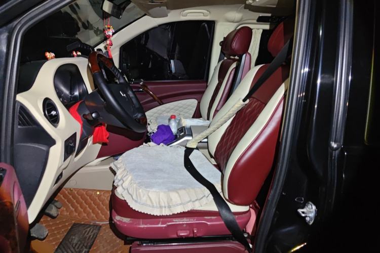 Used Mercedes-Benz Vito 2013 2.1T Elite Edition Left Front Seat