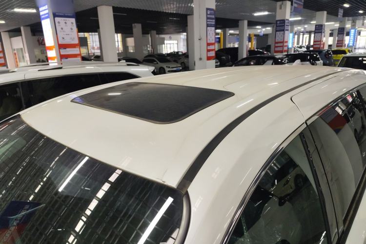 Used Toyota Granvia 2026 Model 2.5L Hybrid Comfort Edition