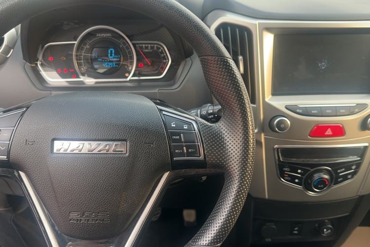 Used Haval H1 2017 Red-Label 1.5L AMT Comfort Model
