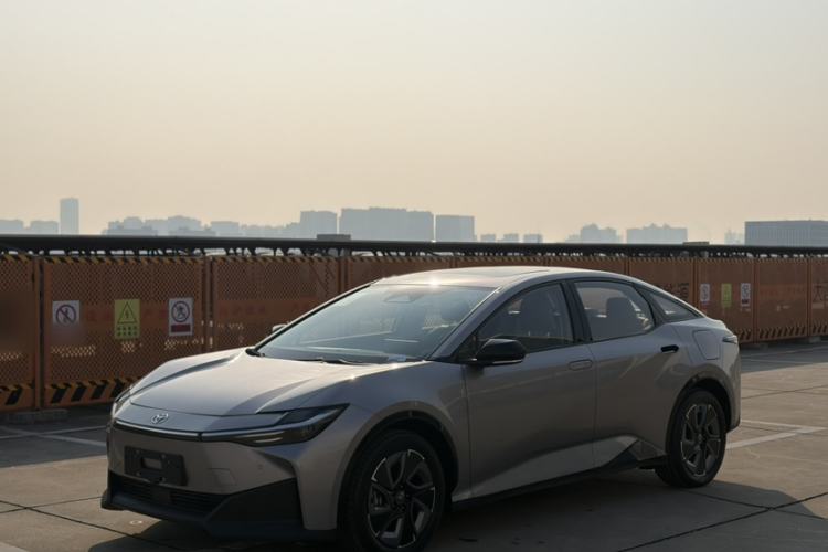 Used Toyota bZ3 2024 517 km Elite PRO